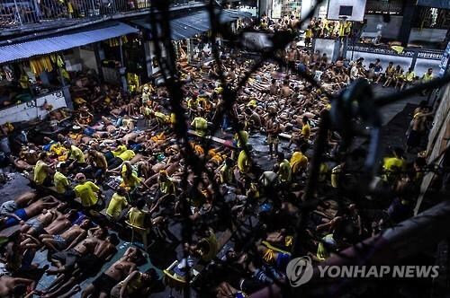 뭐? 교도소 생활이 힘들면 범죄가 줄어들거라고?_2.jpg