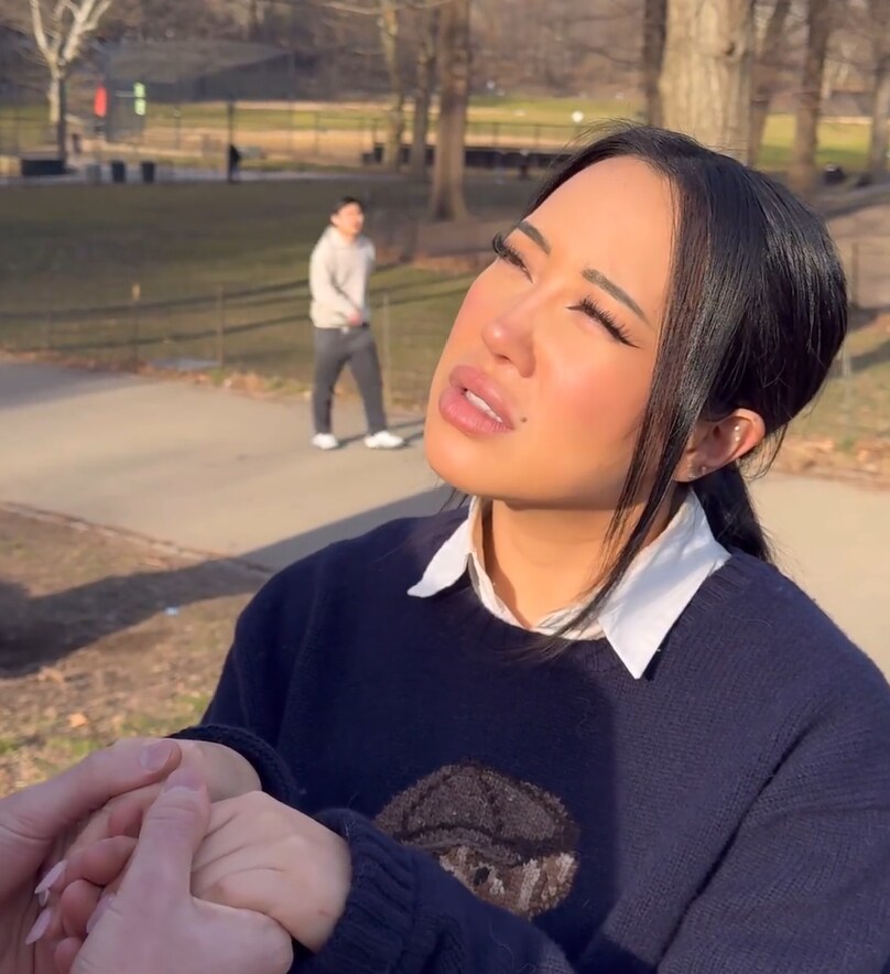 나는 웃기고 똑똑하고 예쁜 여자 필요없어_4.png