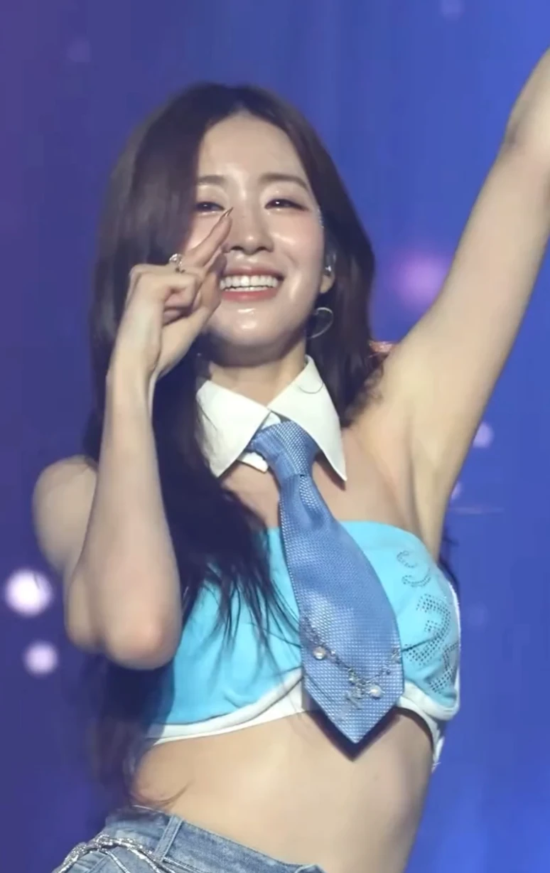 호불호 겨드랑이 gif_3.webp