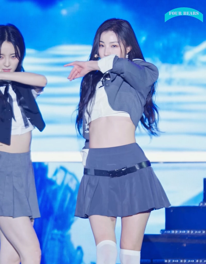 호불호 갈리는 허리 gif_1.webp