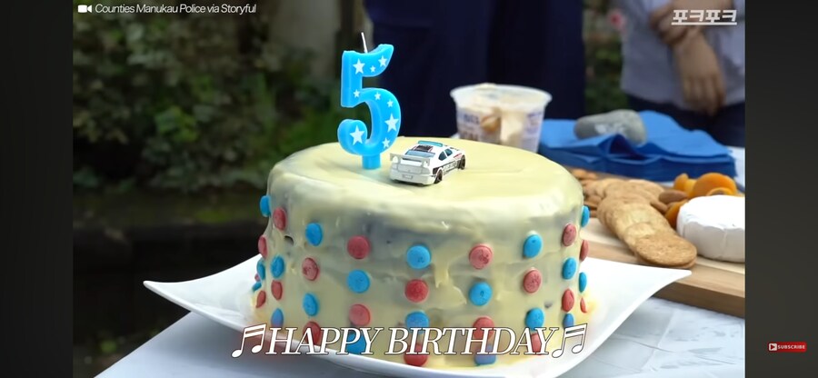 경찰 아저씨들 생일파티에 초대 한다고 911에 신고 전화한 꼬마의 최후_10.png