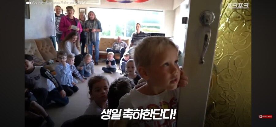 생일파티에 경찰들을 초대 하고 싶어서 신고 전화한 꼬마의 최후_5.png