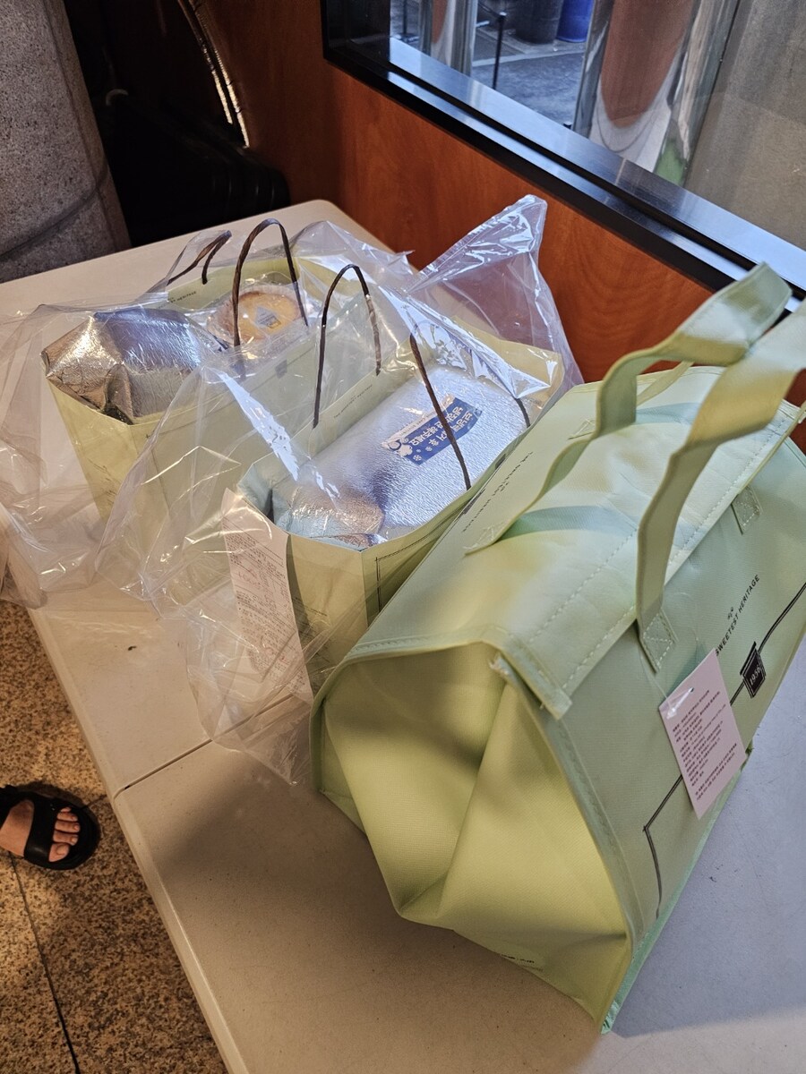 동생 성심당 간다던데 빵 ㅈㄴ 삼 ㅋㅋㅋㅋㅋㅋㅋㅋㅋㅋㅋ_3.jpg
