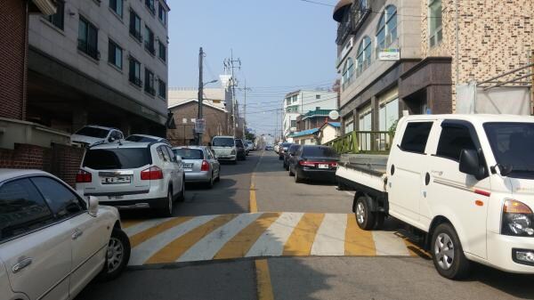 AI로 없애본 불법주차 거리.jpg_1.jpg