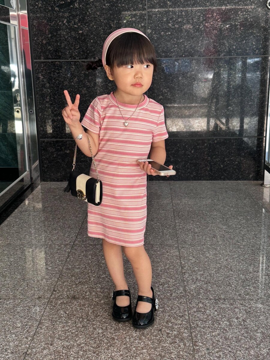 엄마 : 애기 이쁘게 하고 가야징 ~_2.jpg