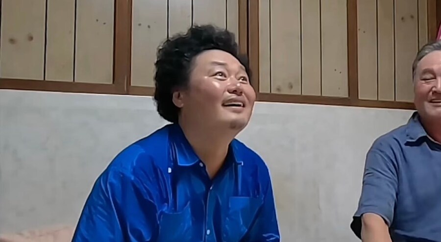 50년째 잘생긴 남편 때문에 설레는 할머니_24.jpg