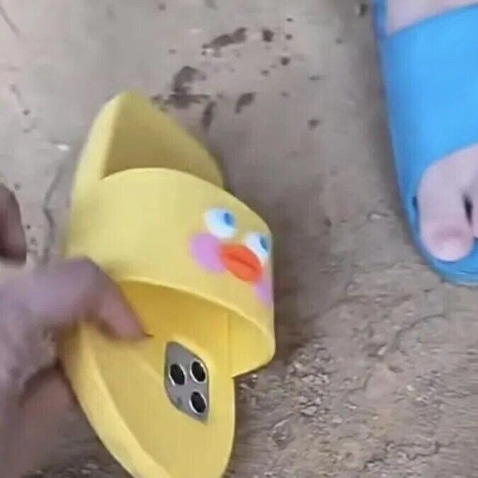 아들 슬리퍼를 왜 짝짝이로 신ㅇ......jpg._3.jpg