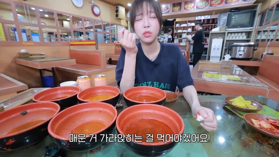 라면집에서 있는 메뉴 다 못먹은 쯔양_12.png