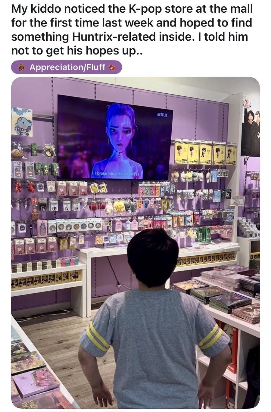 미국 남자애가 동네 케이팝 샵에 간 이유.jpg_1.jpg