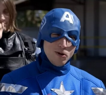 MCU] 팀원 뽑는 캡틴과 아이언맨_18.png