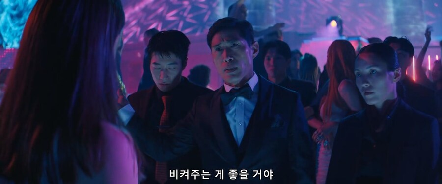 발레리나가 스토리,개연성 부분에서 혹평들은 이유_1.jpg