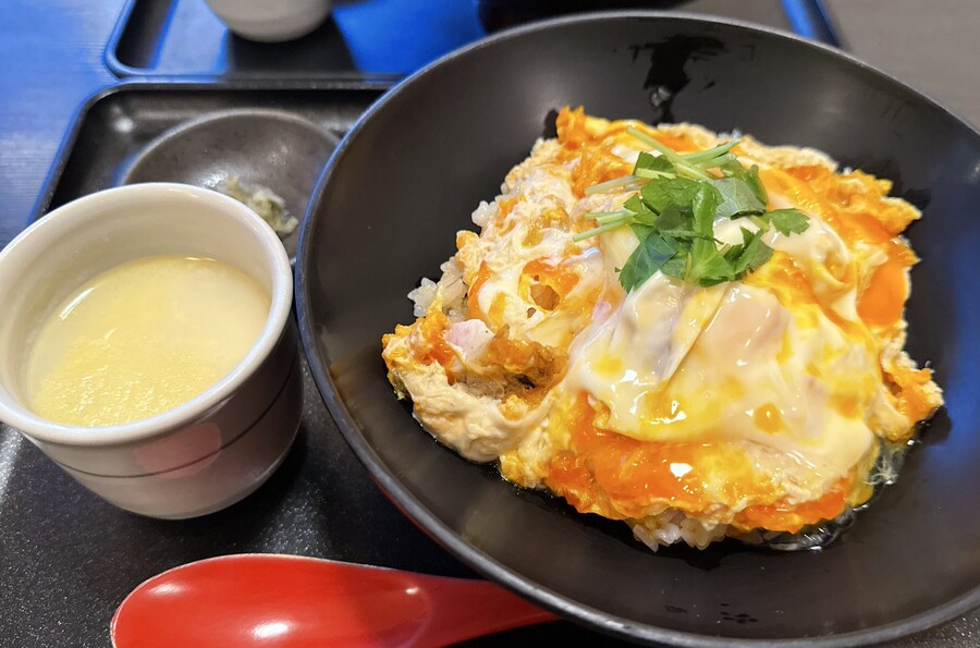 일본, 어떤 가게의 극상 부모자식 덮밥(오야코동) _2.jpg