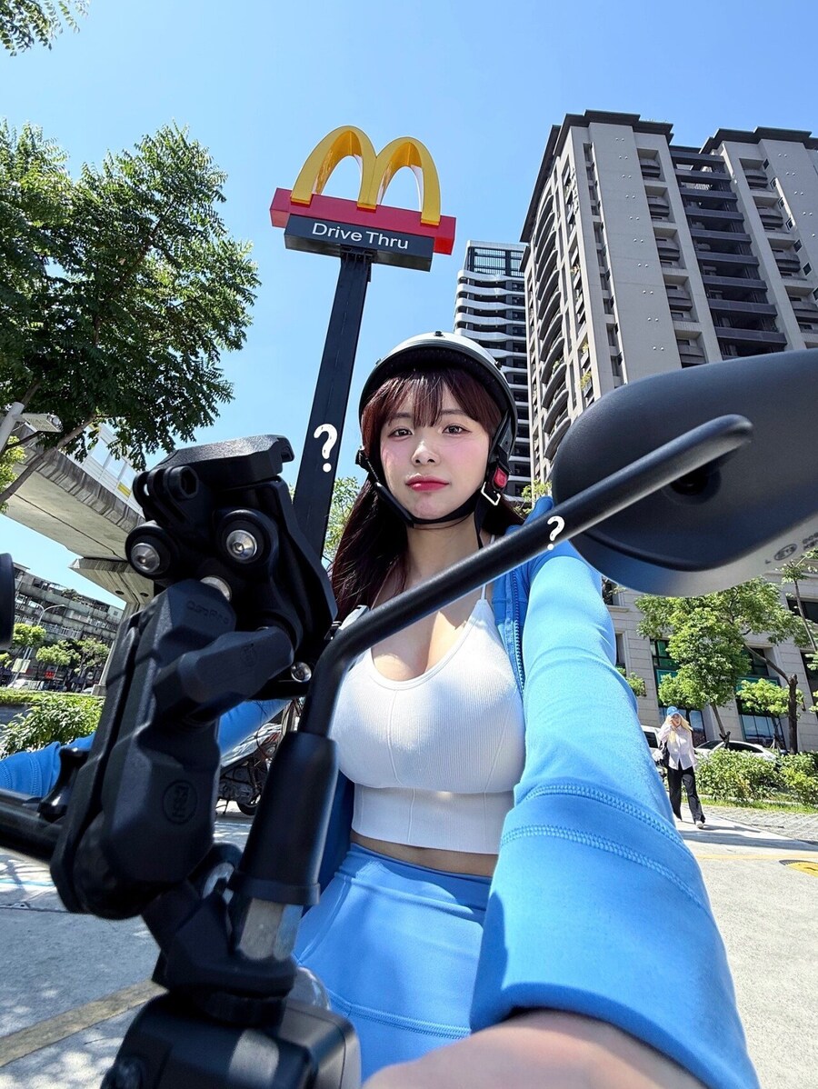 호불호 갈리는 바지 jpg_3.jpg
