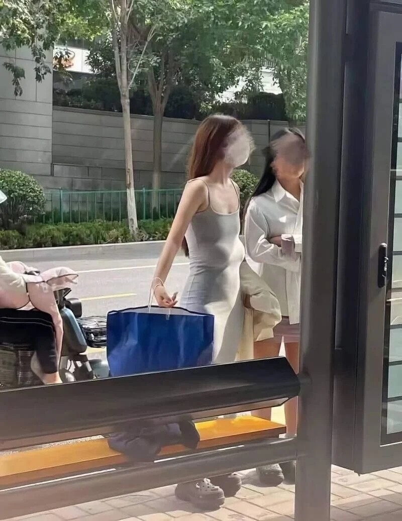 너무 놀란 동탄룩의 그녀 jpg._2.jpg