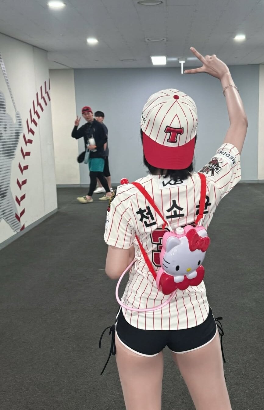 호불호 갈리는 스타킹 jpg_1.jpg