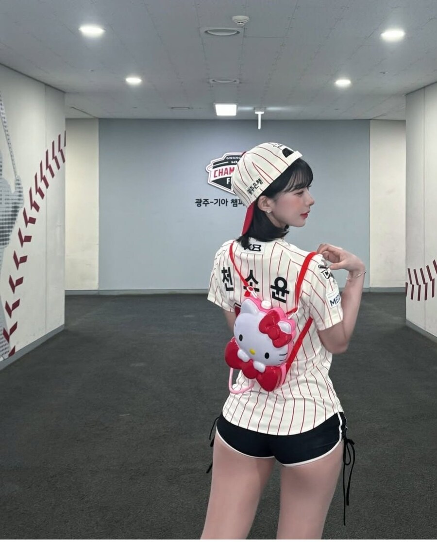 호불호 갈리는 스타킹 jpg_3.jpg