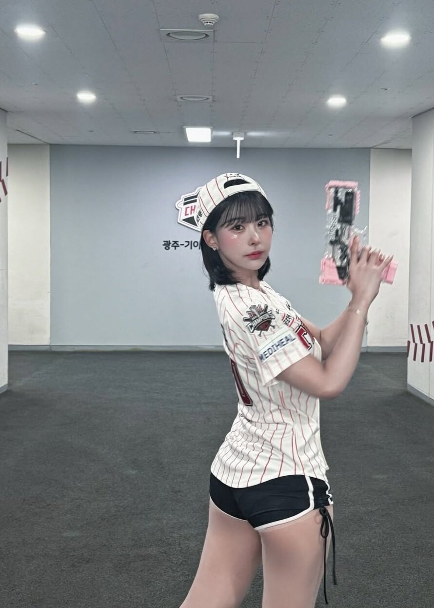 호불호 갈리는 스타킹 jpg_4.jpg
