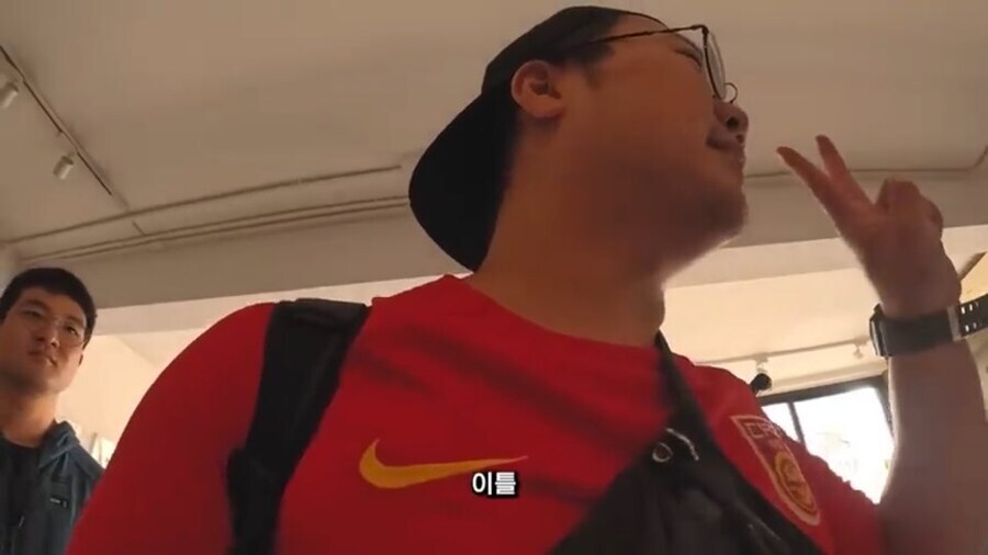 홍콩사람들의 중국 본토인 반감 예시_4.jpg