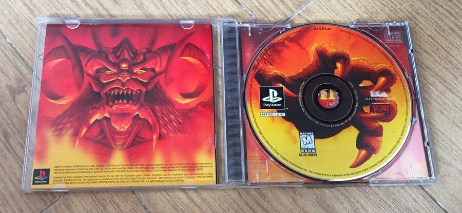 독창적인 게임 CD 디자인_3.png