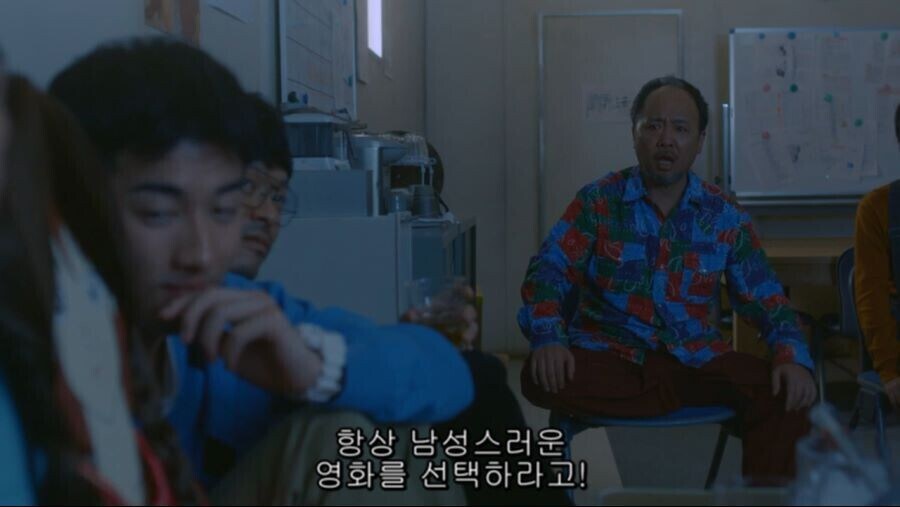 여자가 없는 남극기지에서 미쳐가는 남극대원들_16.jpg