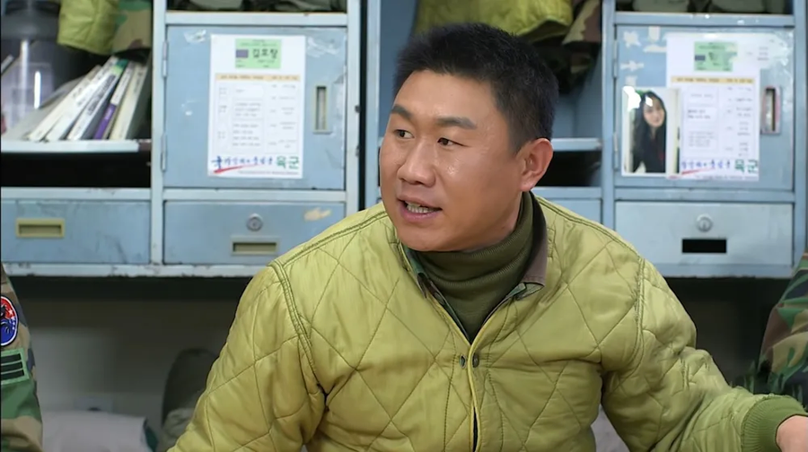 ???: 이런 젠장! 말년에 포로가 되다니..._2.webp