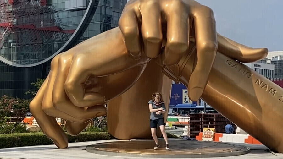 만들때는 세금낭비에 흉물이라고 욕먹었던 물건_3.jpg