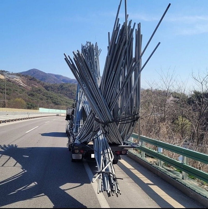 경찰에 적발된 과적차량 레전드..._3.jpg