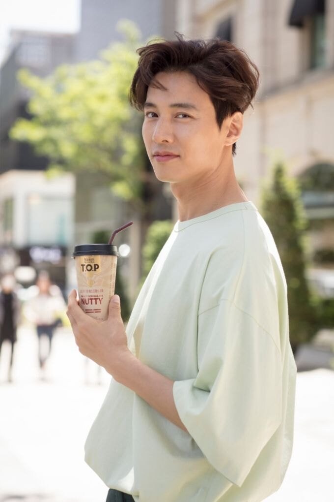 광고모델 못 바꾸는 브랜드들.jpg_1.jpg
