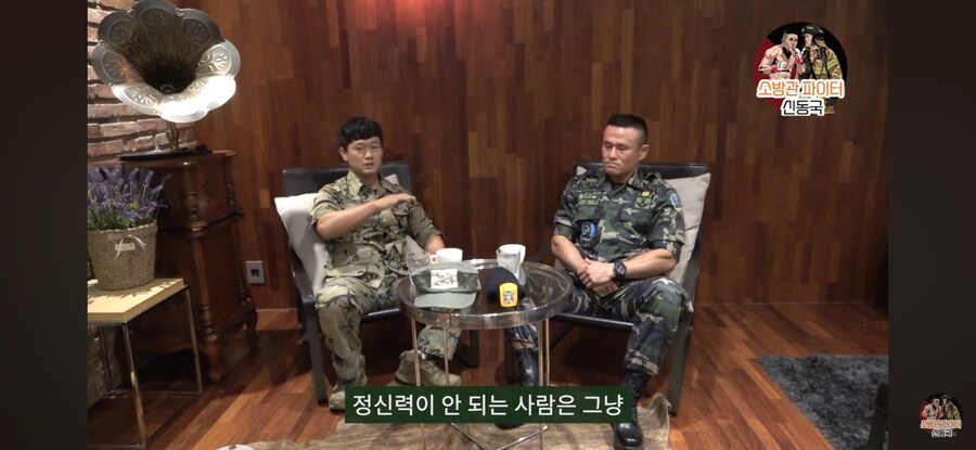 특수부대 훈련중에 일주일간 잠도 못재우는 이유_7.jpg
