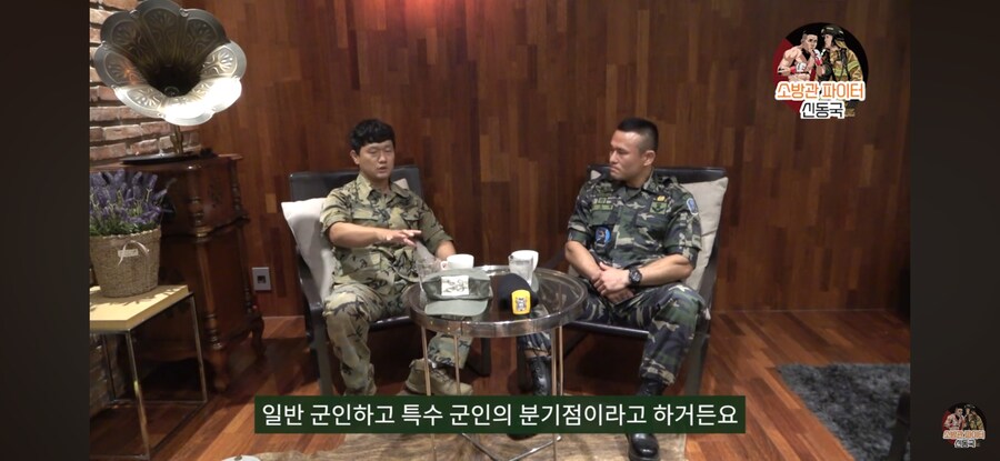 특수부대 훈련중에 일주일간 잠도 못재우는 이유_12.jpg