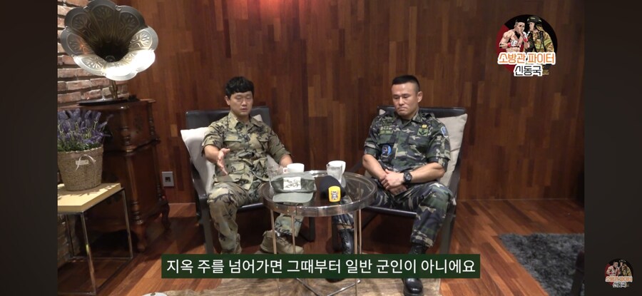 특수부대 훈련중에 일주일간 잠도 못재우는 이유_13.jpg