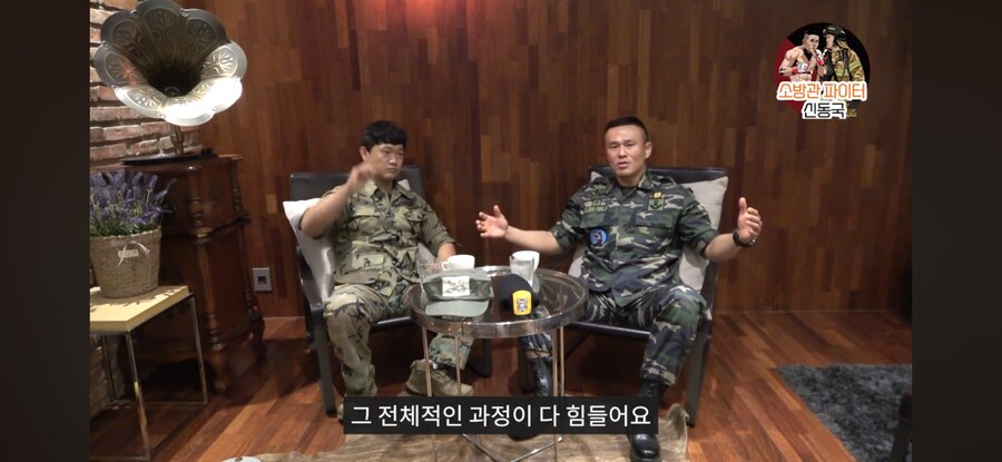 특수부대 훈련중에 일주일간 잠도 못재우는 이유_14.jpg