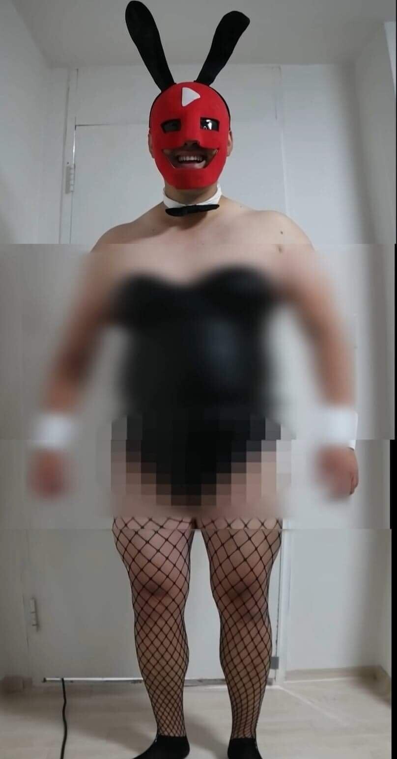 대한민국에서 이상하게 천하게 바라보는 복장_1.jpg