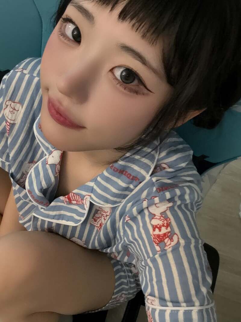 모닝 QWER 히나짤 모음_4.jpg