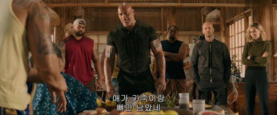 영화속 아들을 맞이해주는 엄마_2.jpg