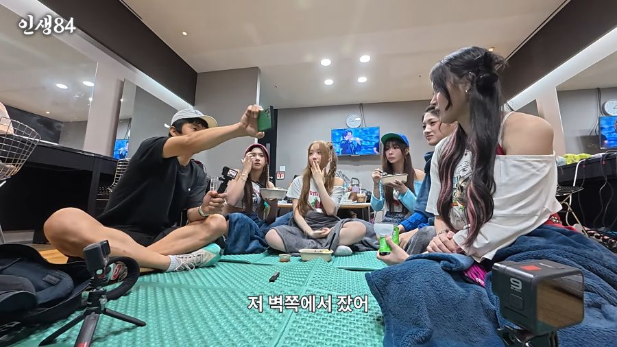 뭐했는지 기억못할정도로 바쁜 아이돌의 생활_4.png