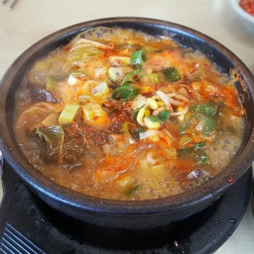 한국음식 중 가장 이율배반적인 장르_1.webp