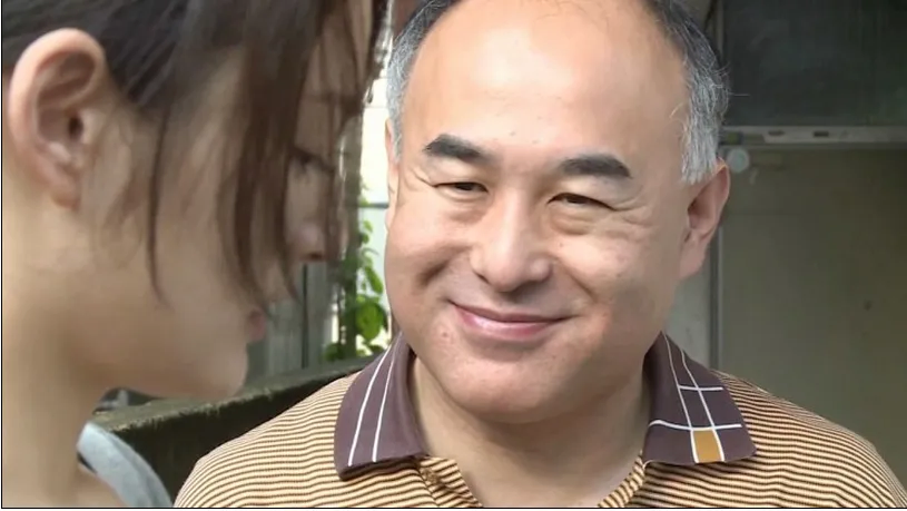 노인들이 사람을 빤히 쳐다보는 이유_2.webp