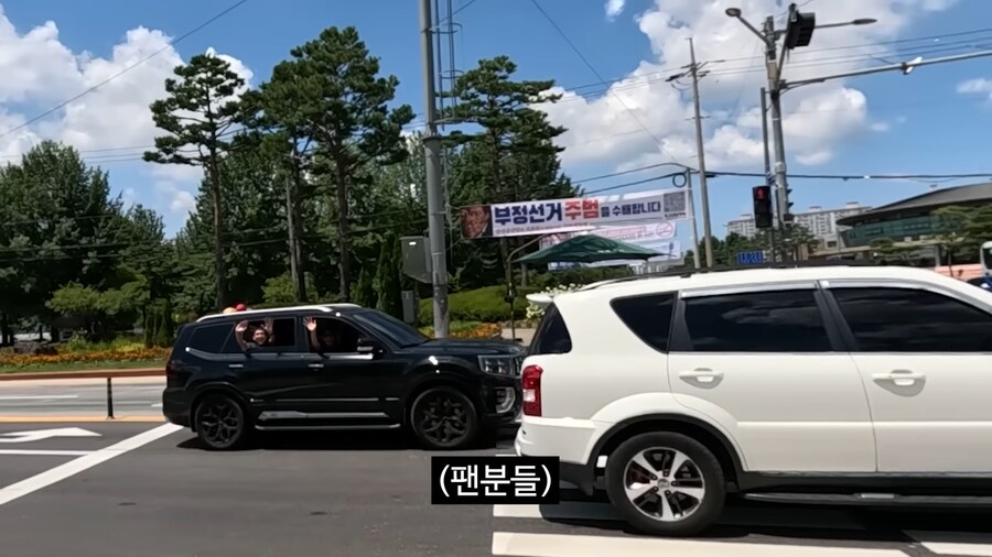 충주맨이 민생회복 소비쿠폰 홍보하는 영상_20.png