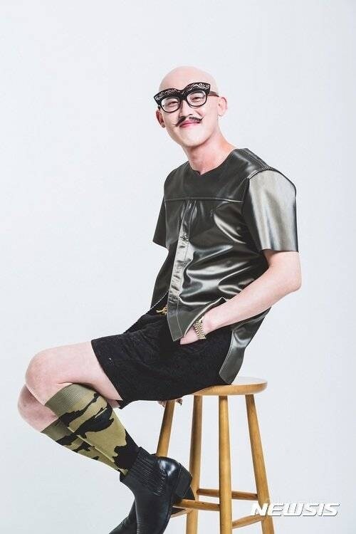 이미지 변신으로 아무도 못알아봤다는 유명 디자이너.JPG_6.jpg