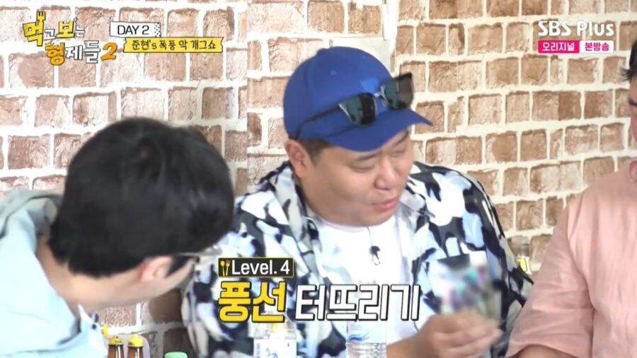 태국 식당에서 식탁에 있는 물 먹으면 안되는 이유_19.jpg