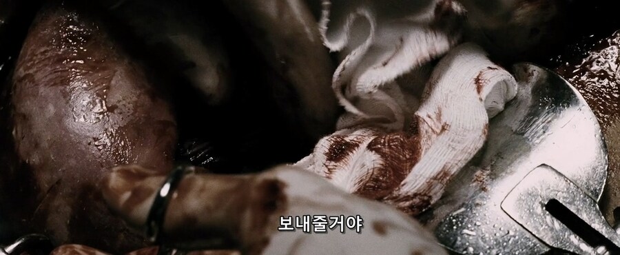 말 몇마디에 절망에 빠진 남자_8.jpg