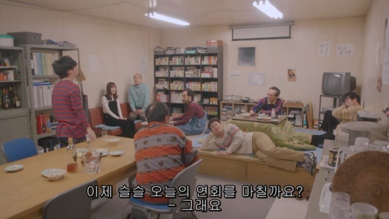 남극에서 조난당한 여자를 주워버린 남극기지 대원들_33.jpg