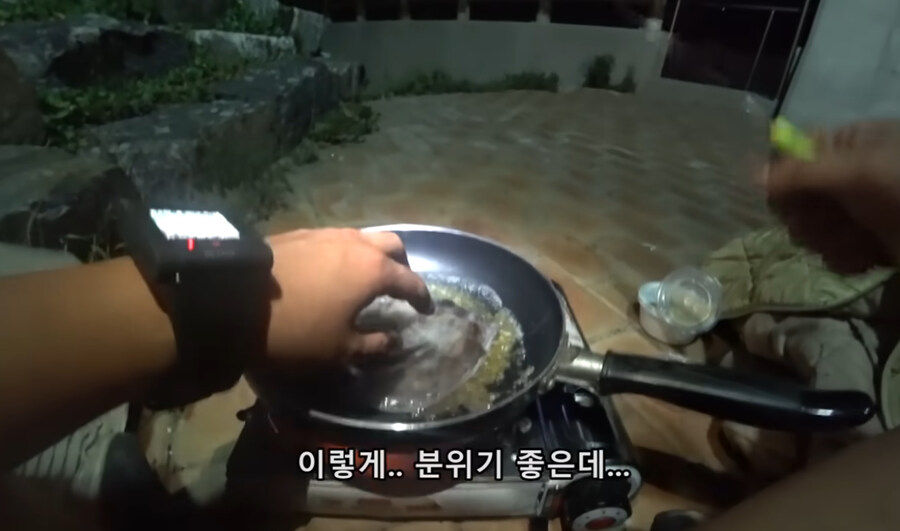 우마) 촬영 이외에는 사용하지 않는 프라이팬_4.jpg
