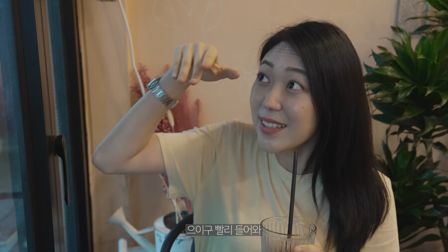 1인 1음료 해달라니까 자리를 벅차고 나간 남자친구_11.png