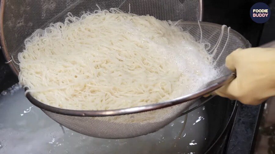 고급보디들을 위한 비빔국수.jpg_4.png