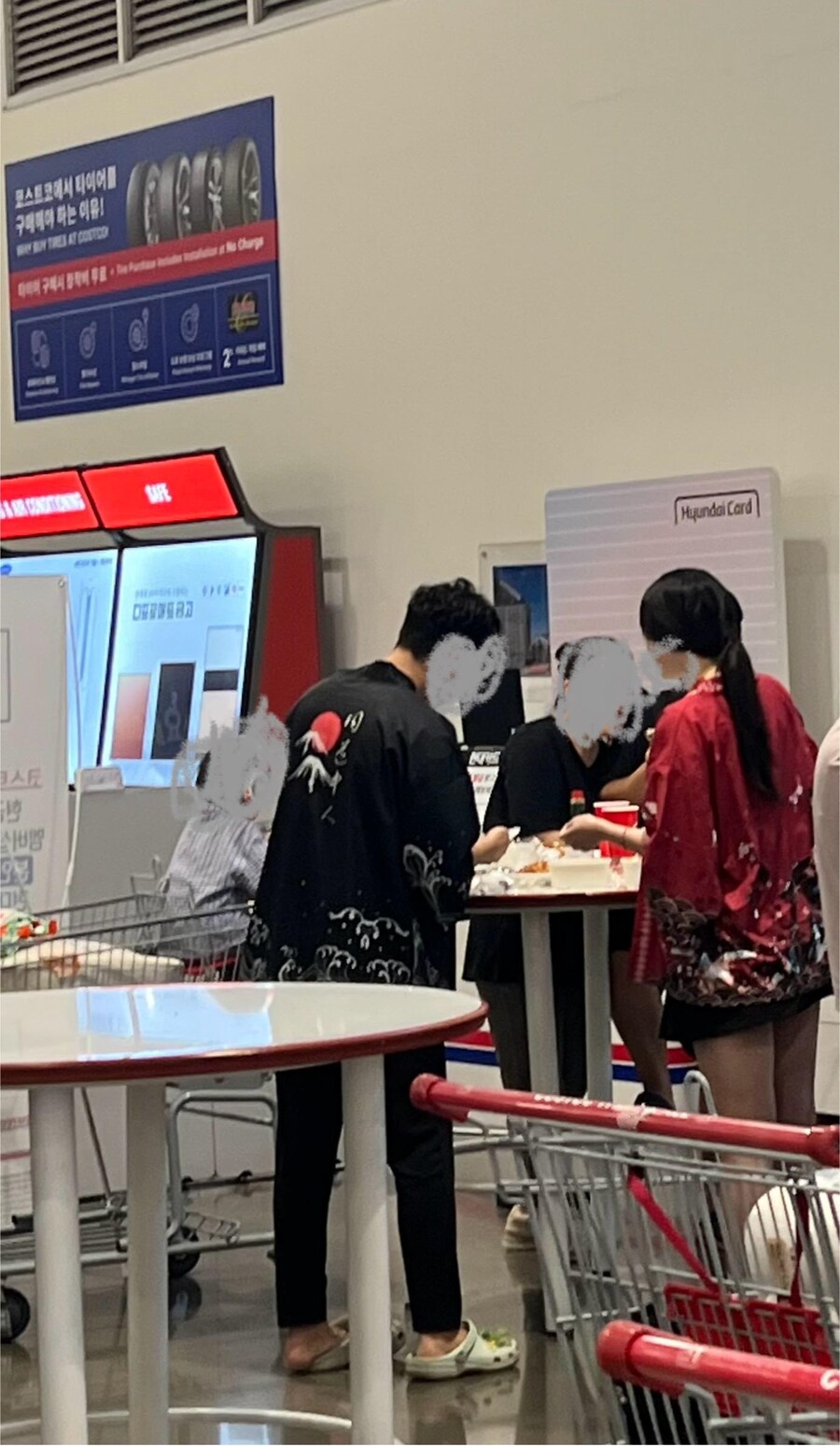 광복절에 코코에서 왜 저 야랄을_1.jpg