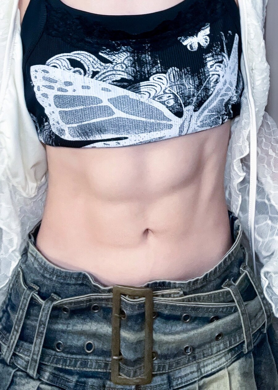 몸에 지방이 적은 여자_3.jpg