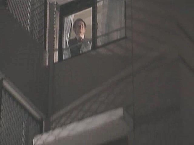형사들이 잠복수사할때 집을 잘 골라야는 이유_27.jpg