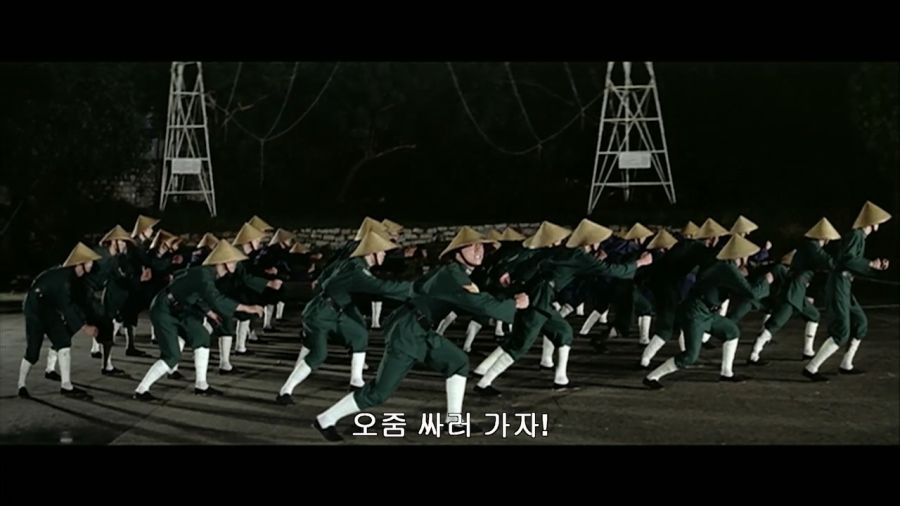 야심한 밤에 기상을 시키는 교관_13.jpg